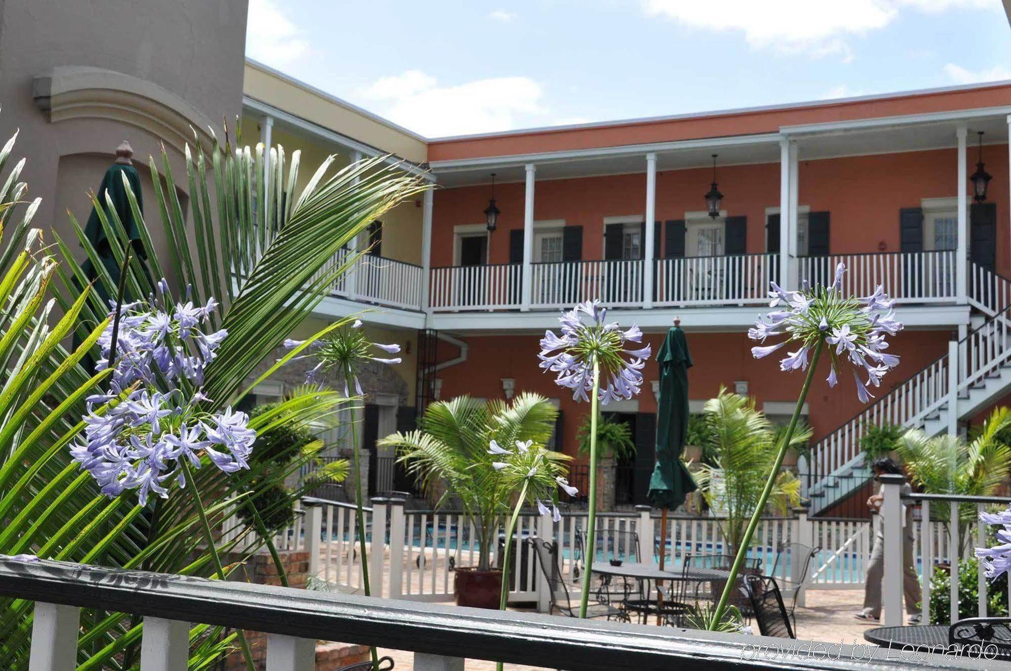 French Quarter Courtyard Hotel And Suites New Orleans Exterior photo