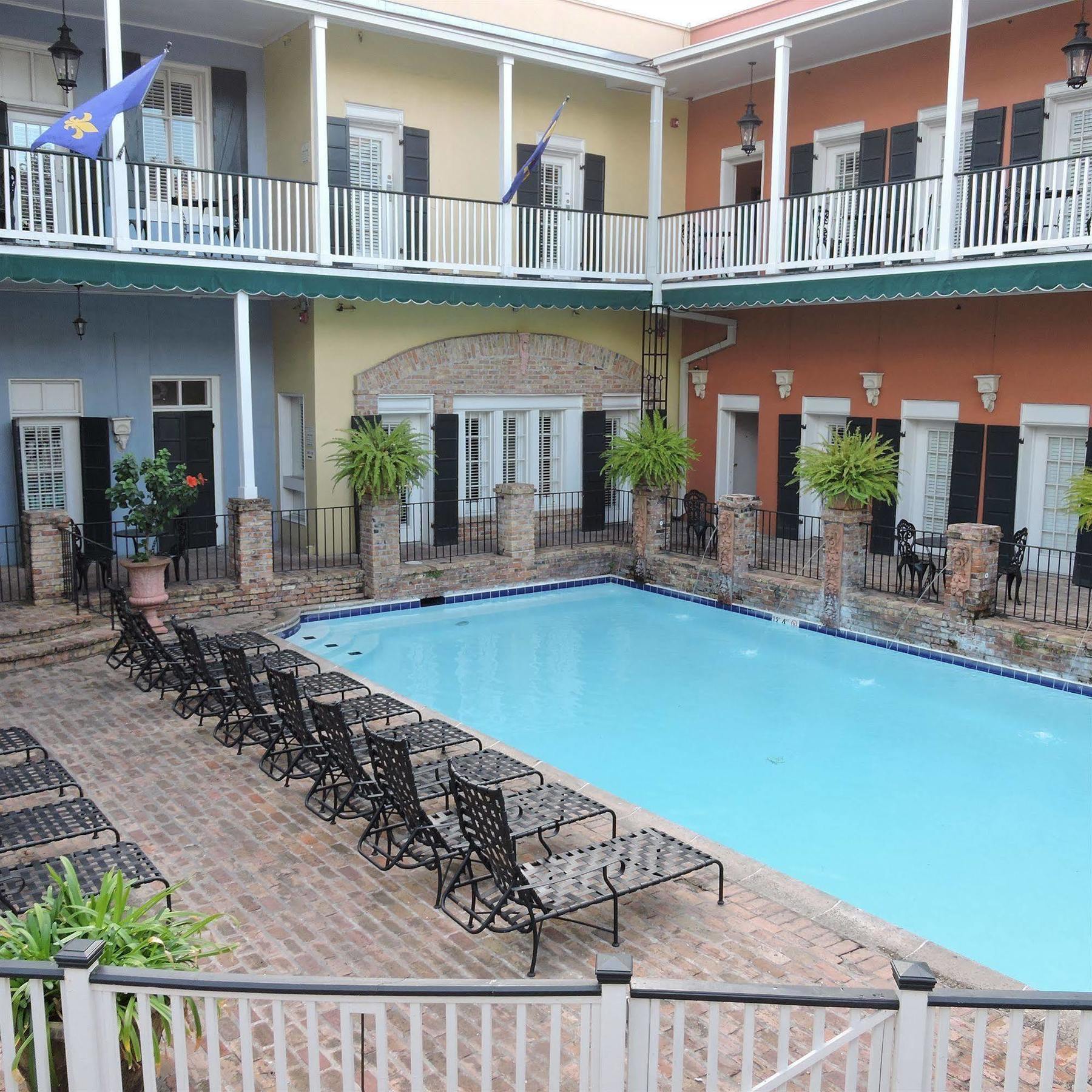 French Quarter Courtyard Hotel And Suites New Orleans Exterior photo