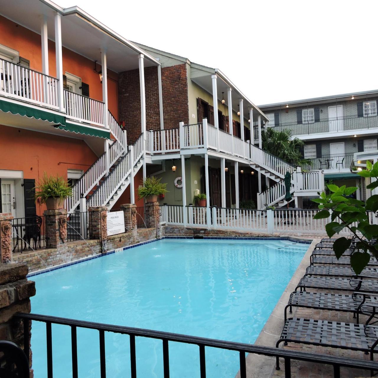 French Quarter Courtyard Hotel And Suites New Orleans Exterior photo